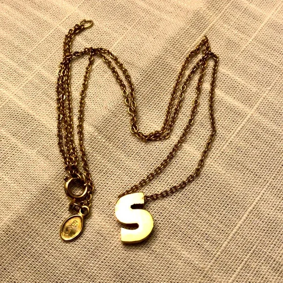 Vintage AVON Initial S Pendant Necklace gold plated chain 15” + 4” long - #544 - Picture 1 of 7